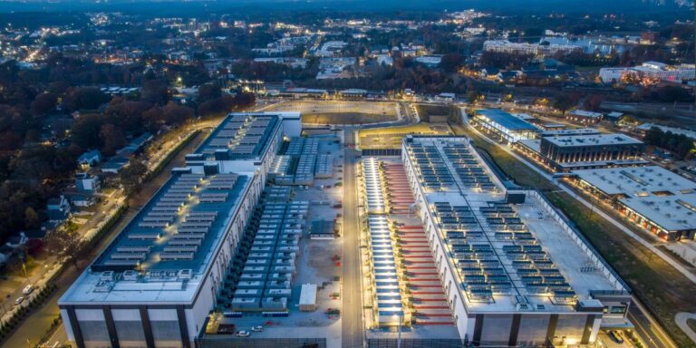 Данните центрове са впечатляващи. Всеки ги мрази.