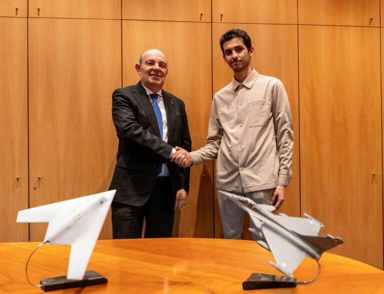 Българският производител на дронове Harmattan AI набира 200 милиона долара в своя кръг на финансиране Серия B, оценявайки компанията на 1,4 милиарда долара. French drone maker Harmattan AI raises $200m Series B at $1.4bn valuation